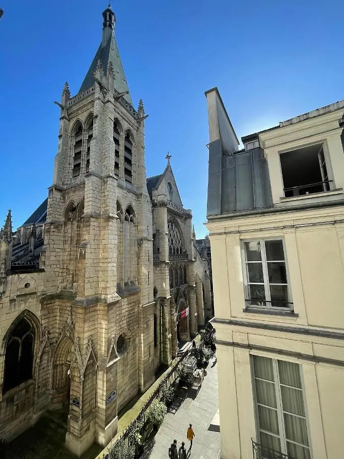 Cocoon Gallery Paris France