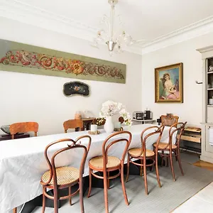 Couette-café Maison Chanzy, Paris